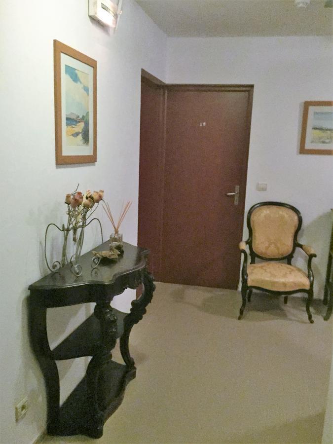 Hotel Aiglon Олмето Екстериор снимка