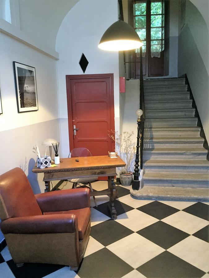 Hotel Aiglon Олмето Екстериор снимка