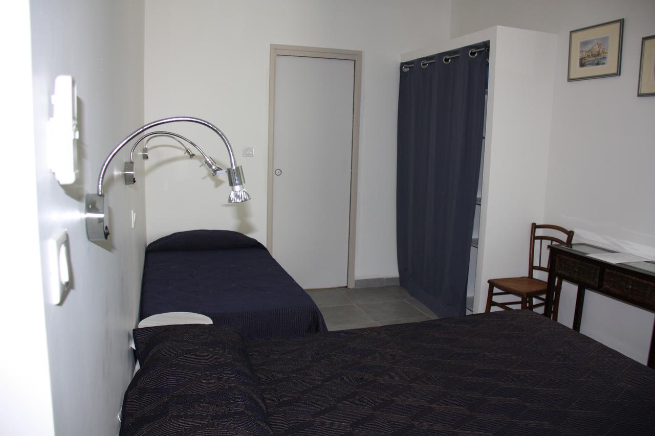 Hotel Aiglon Олмето Екстериор снимка