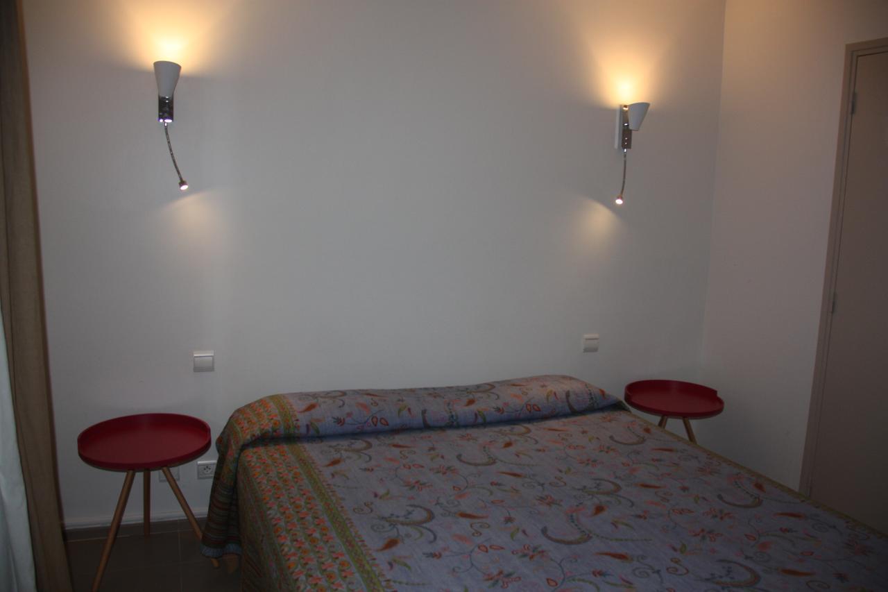 Hotel Aiglon Олмето Екстериор снимка